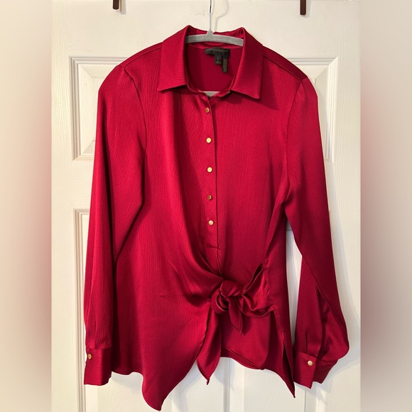 Donna Karan Tops - Donna Karan Long Sleeve Top with Gold Buttons/Tie Front Detail Size S EUC